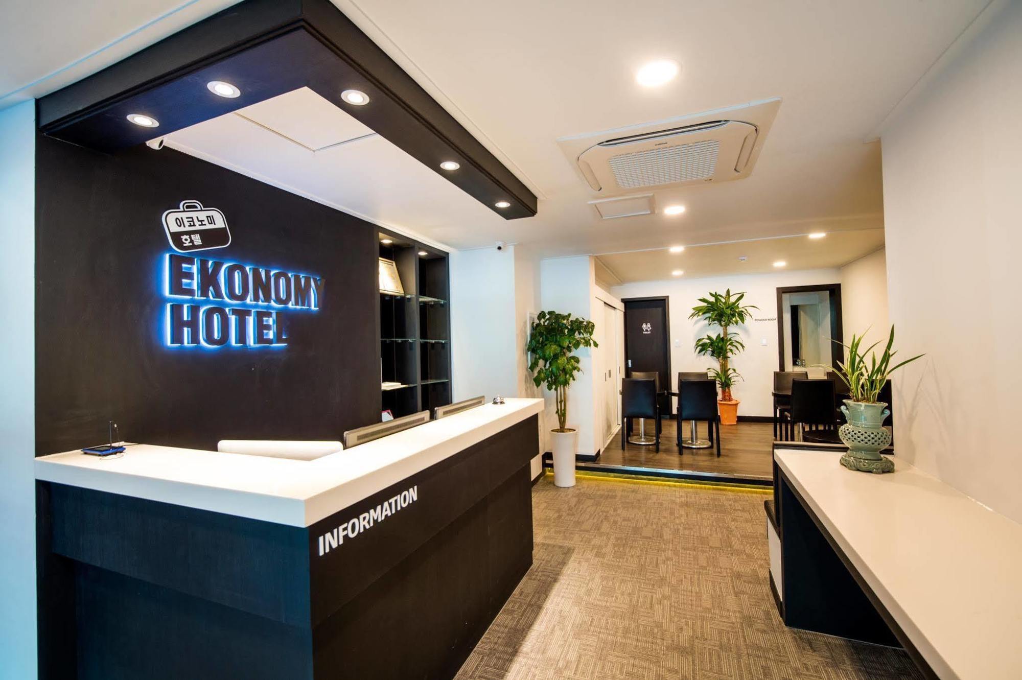 Ekonomy Hotel Sokcho Esterno foto